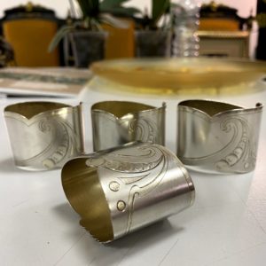 Комплект из 4 колец для салфеток в стиле модерн