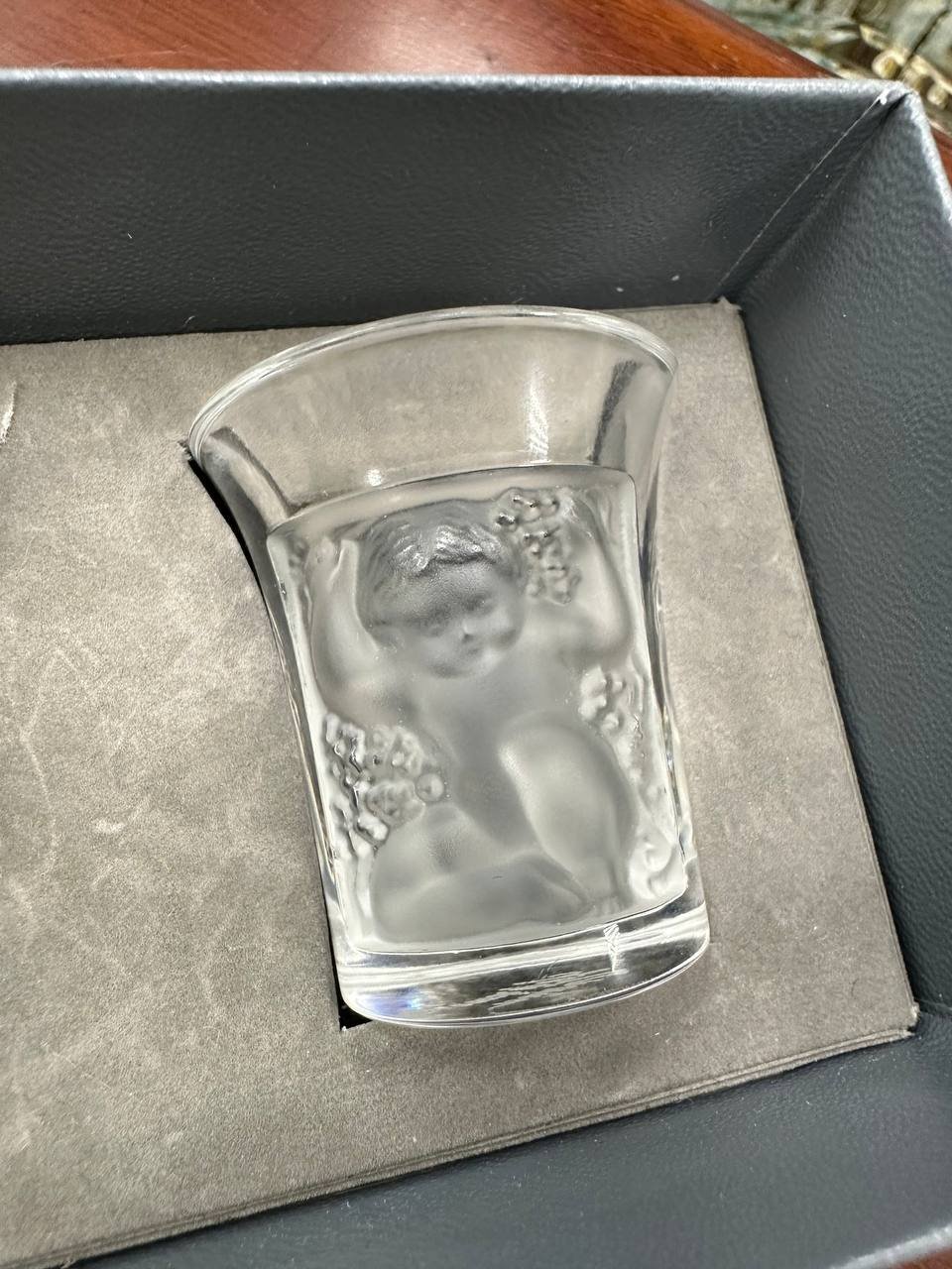 Набор из двух хрустальных стопок «Enfants» Lalique — изображение 2