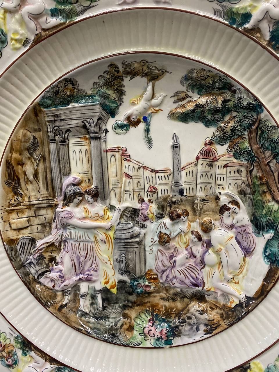 Настенная тарелка в стиле Capodimonte — изображение 3