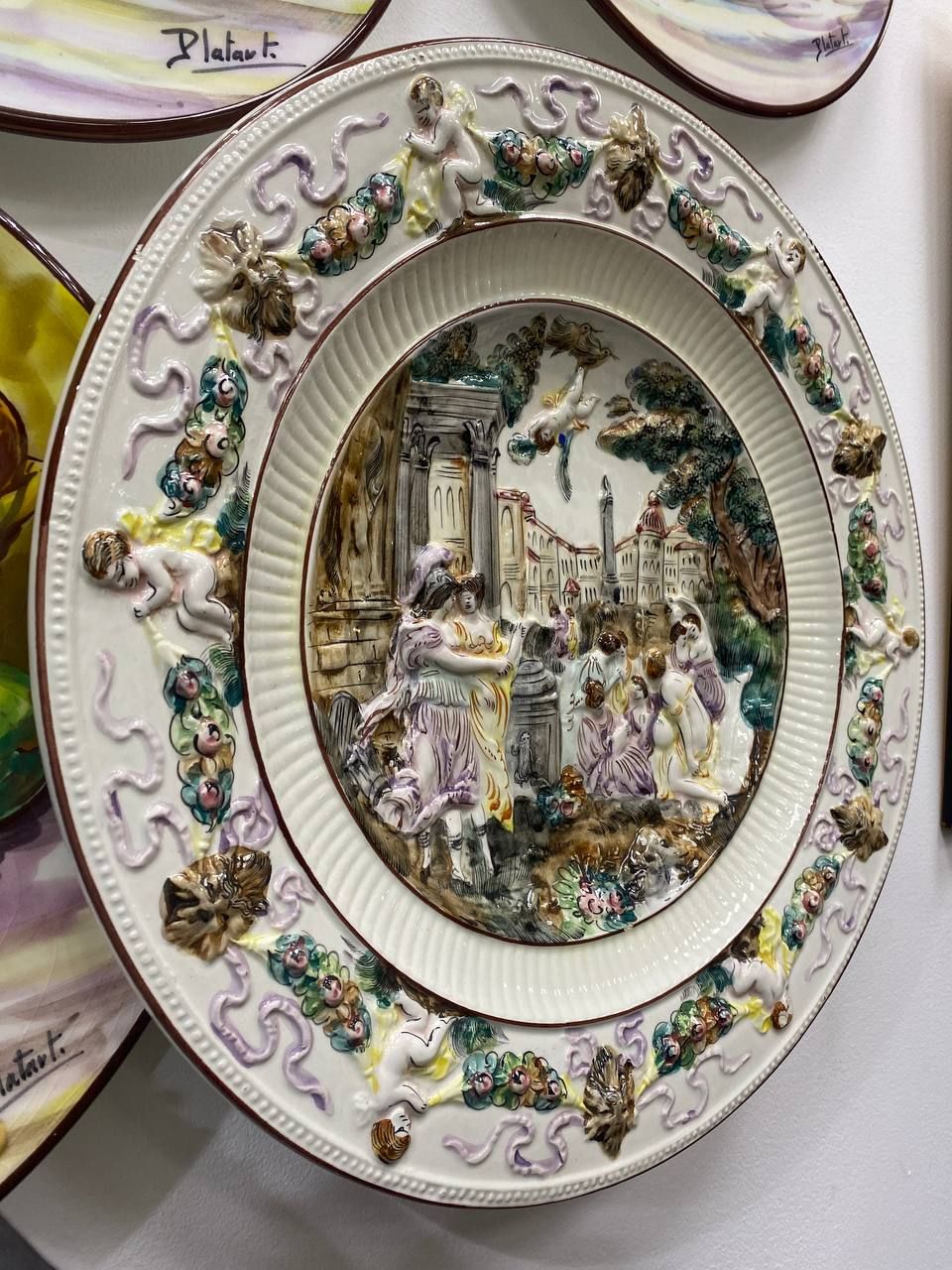Настенная тарелка в стиле Capodimonte — изображение 2