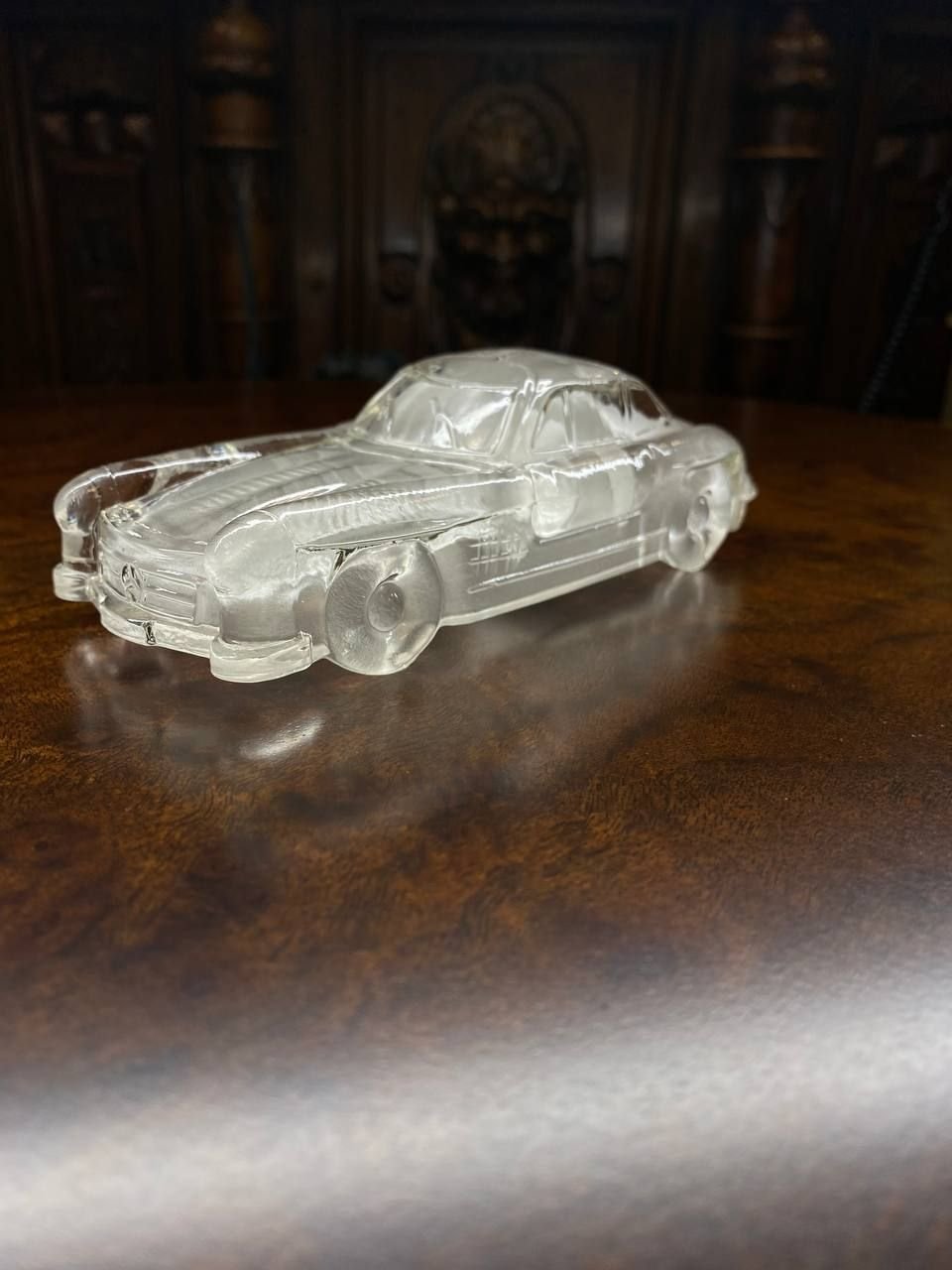 Коллекционная модель Mercedes-Benz 300 SL в масштабе 1/24