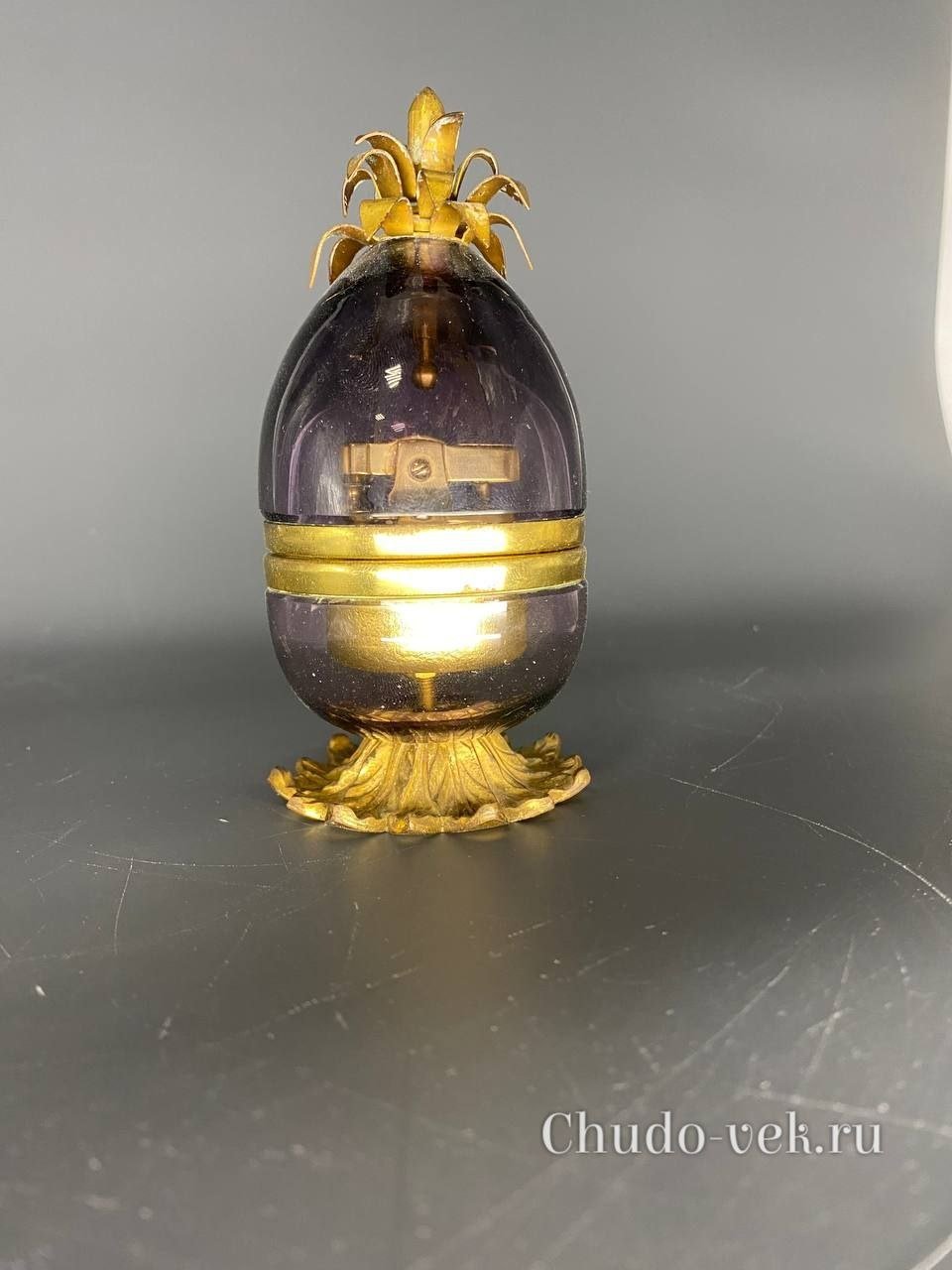 Винтажная зажигалка