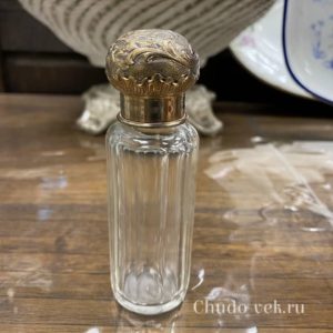 Винтажный флакон для парфюма